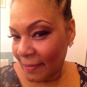 Meet your Posher, Vanessa